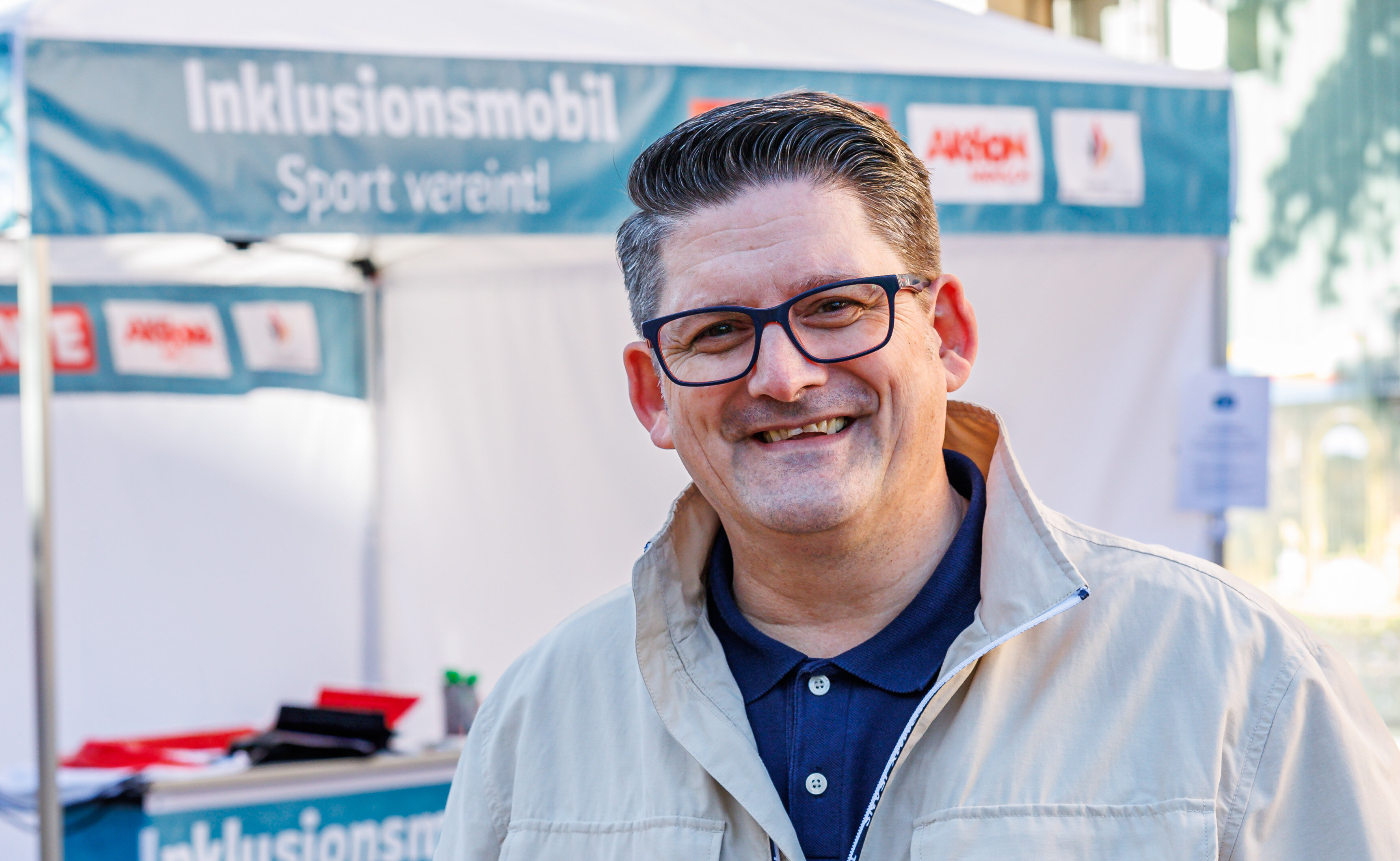 PortrÃ¤t Scott McDonald beim Inklusionsmobil