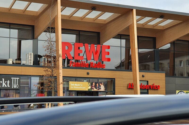 Rewe Center In Alzenau : Aldi und Rewe: Erste Supermärkte testen neue ...