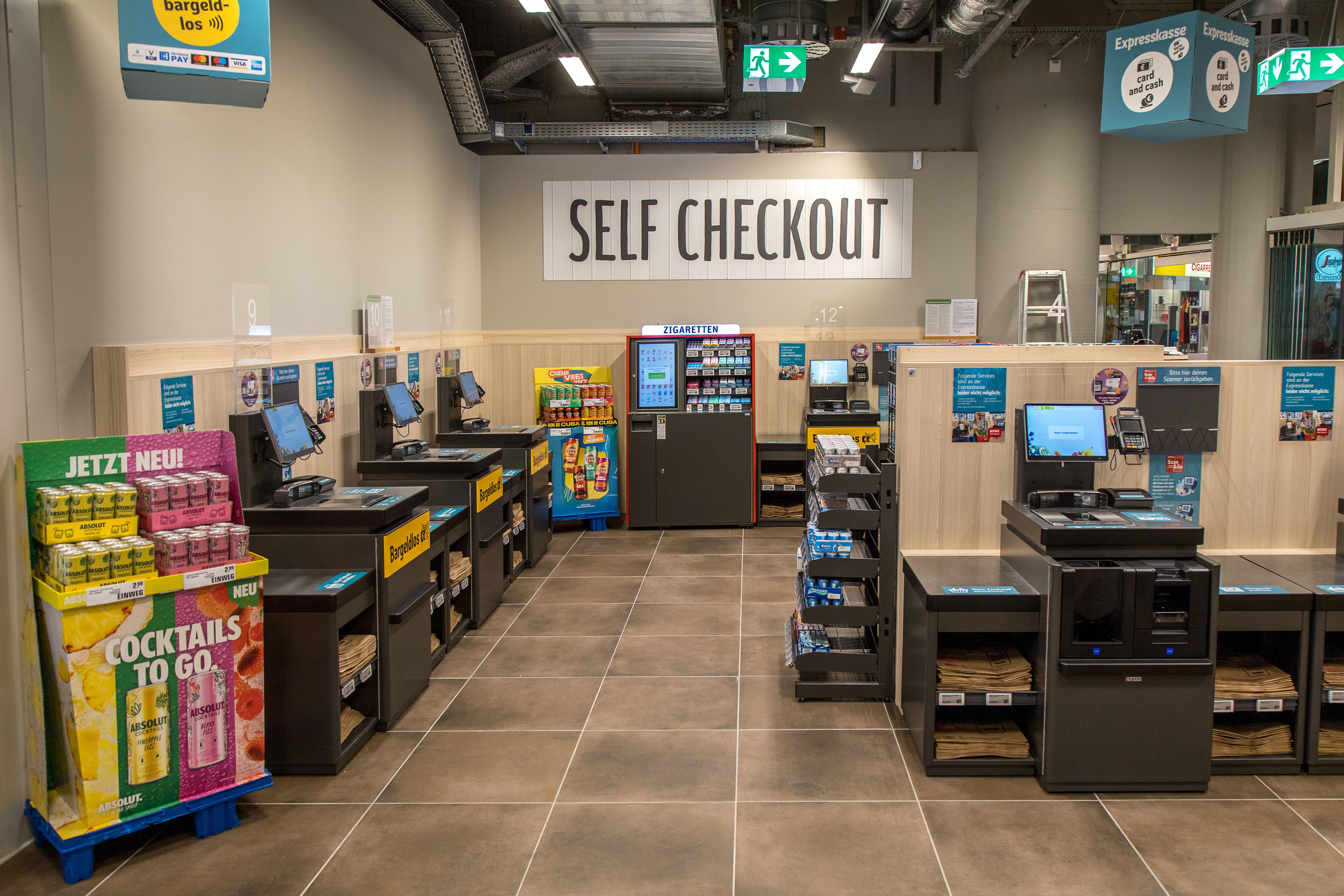 Innenansicht Self Checkout Kassenbereich | © © Bernd Ducke