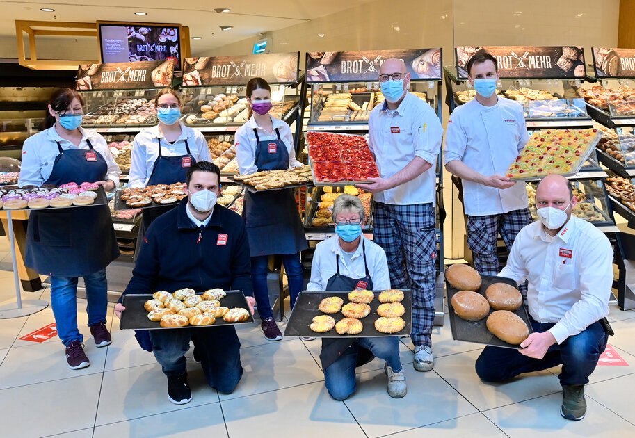 Hat Rewe eine eigene Bäckerei?